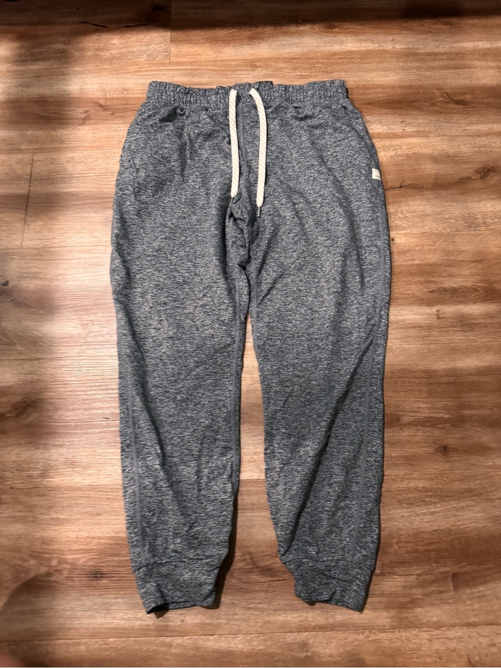Vuori Performance Jogger Heather Gray Women's Jogger Track Pants
